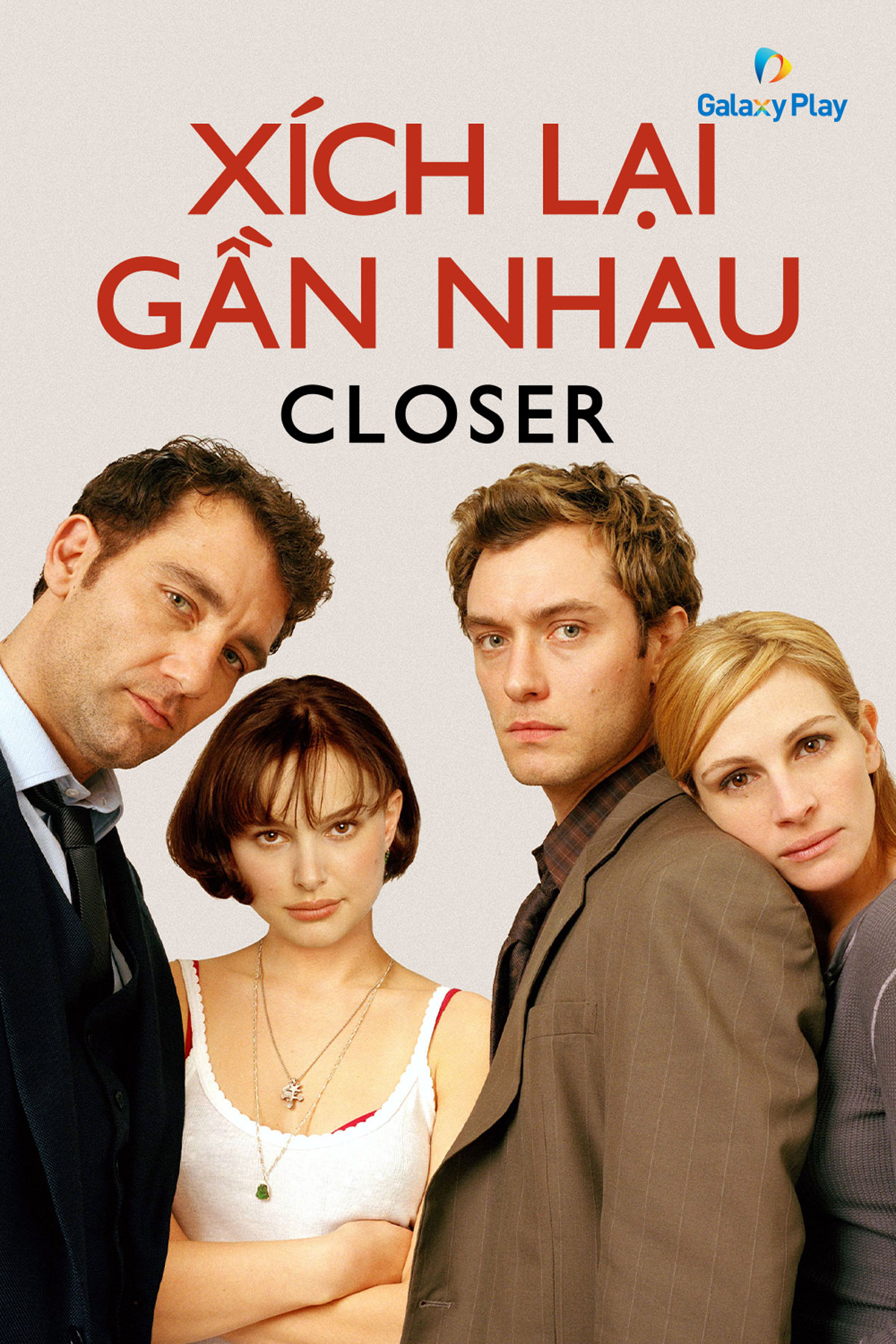 Xích Lại Gần Nhau