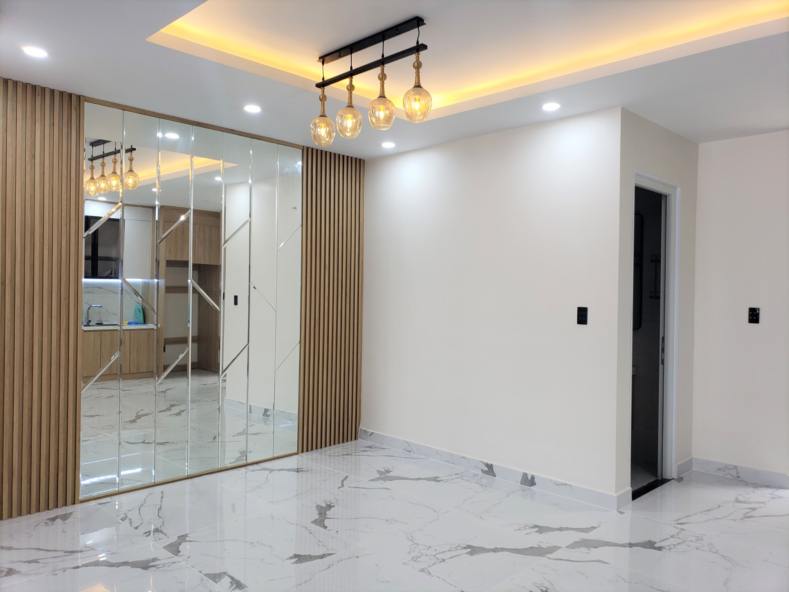 Nhà Phố Long An - FPT Smart home 1692261474 z4198901406962 67f76b0635a3f18182bda9e85e1d3247